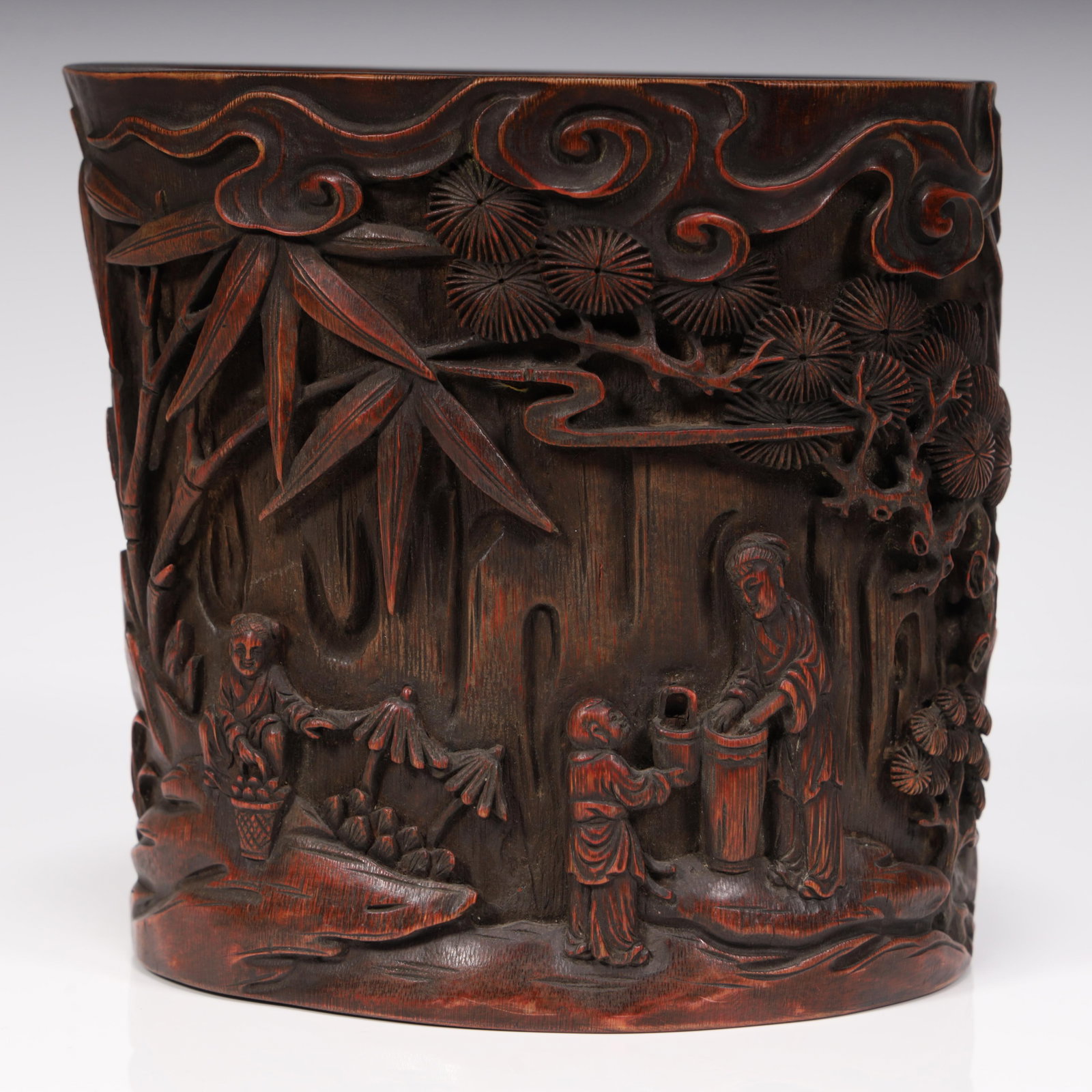 A Qing Dynasty bamboo carved pen holder: Qing Dynasty bamboo carving pen holder L:17cm W:13cm H:16cm W:0.574kg (The Dimensions Of All Batches Are Manually Measured.If You Need More Detailed Information, Please Contact Our Customer Service Be