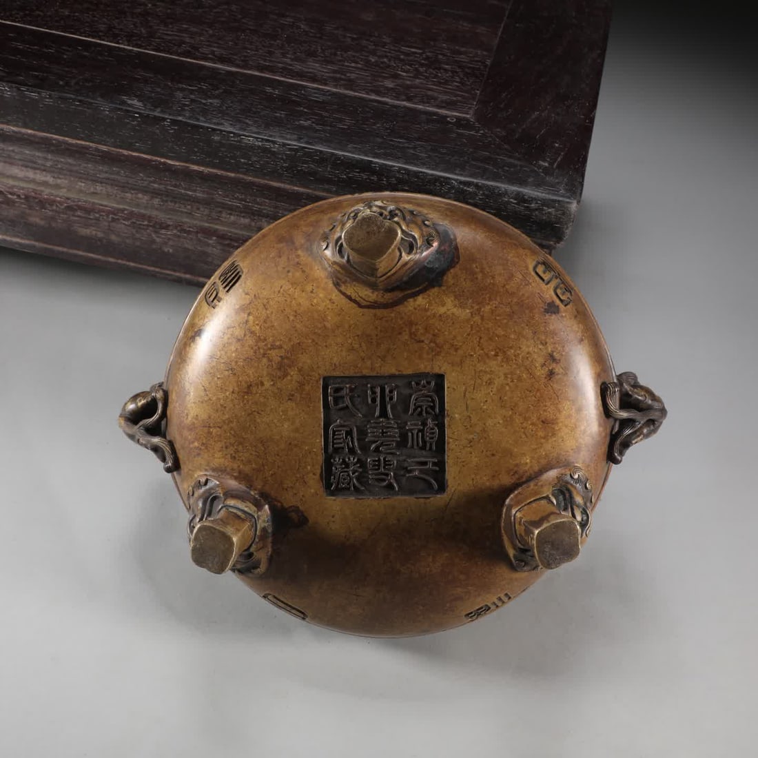 A piece of Ming Dynasty copper-tired lion-eared beast foot furnace - 5