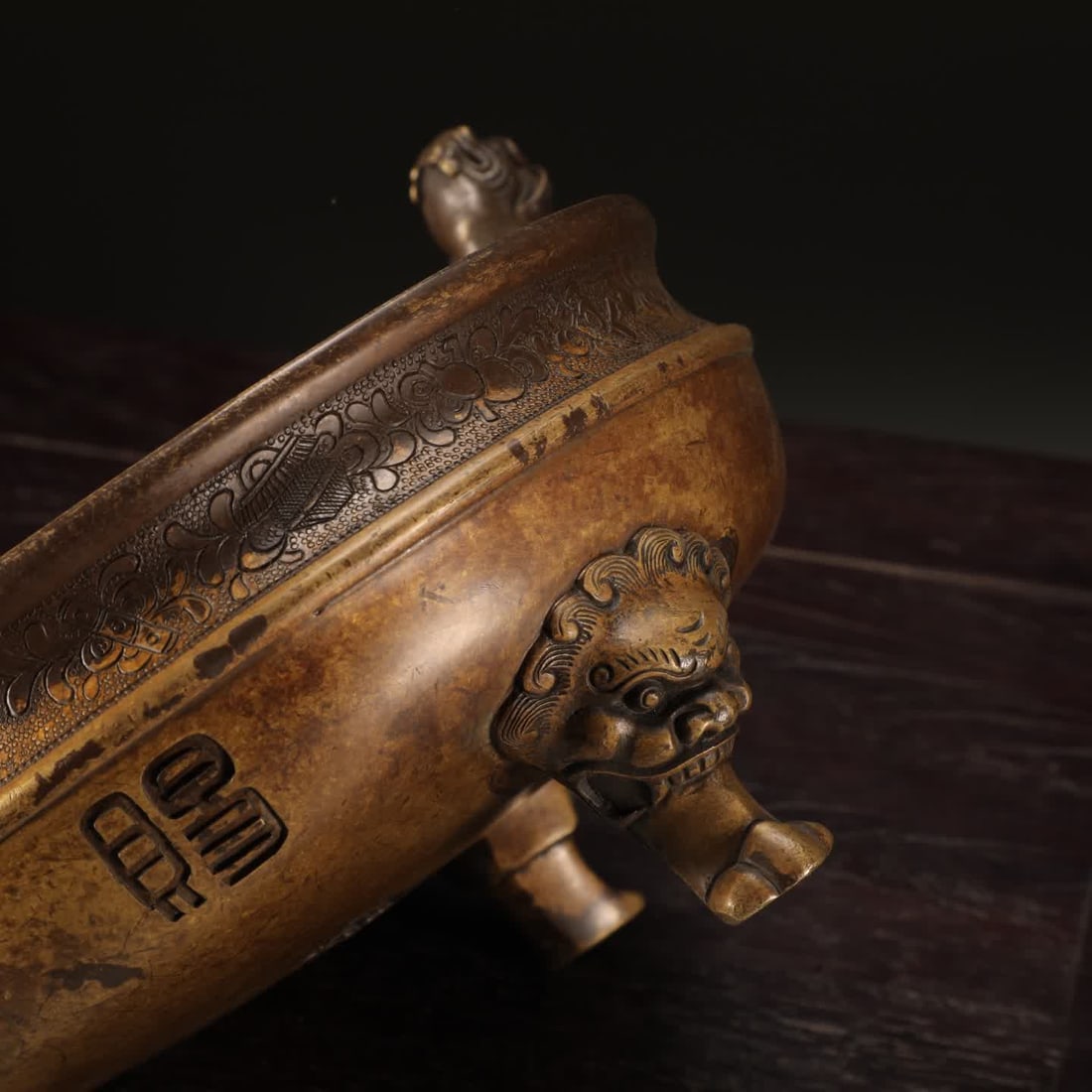A piece of Ming Dynasty copper-tired lion-eared beast foot furnace - 7