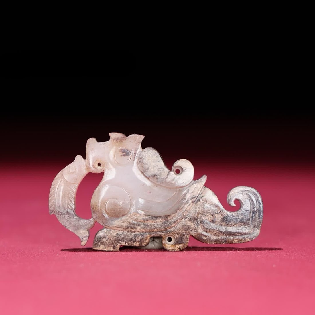 A Han Dynasty white jade phoenix bird accessory: Han Dynasty white jade phoenix bird accessories SIZE: 63x35x7mm W:22g (The Dimensions Of All Batches Are Manually Measured.If You Need More Detailed Information, Please Contact Our Customer Service Be