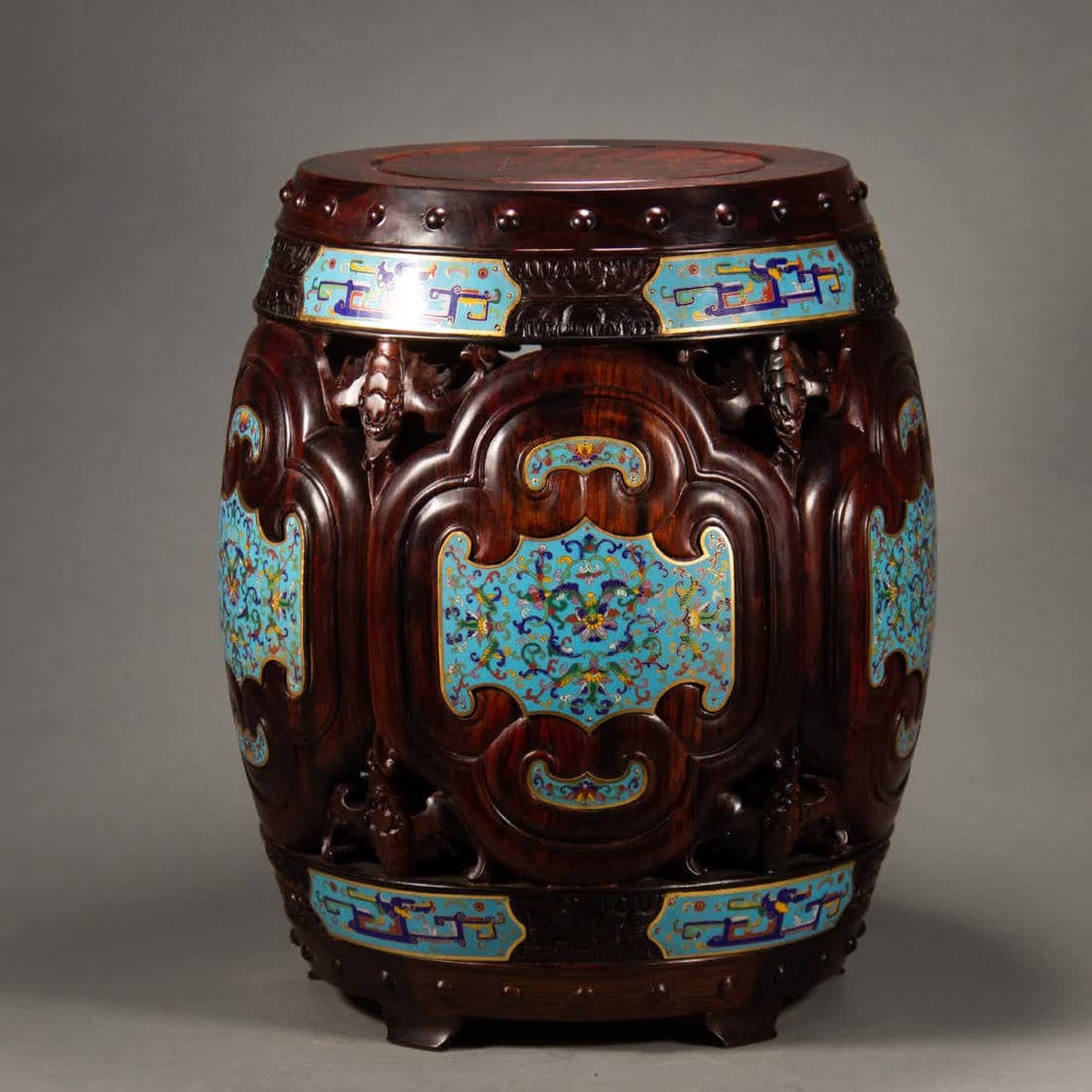 A Qing Dynasty rosewood inlaid cloisonné embroidered pier: Qing Dynasty rosewood inlaid cloisonné embroidered pier SIZE: L:38cm W:38cm H:48cm (The Dimensions Of All Batches Are Manually Measured.If You Need More Detailed Information, Please Contact Our Custo