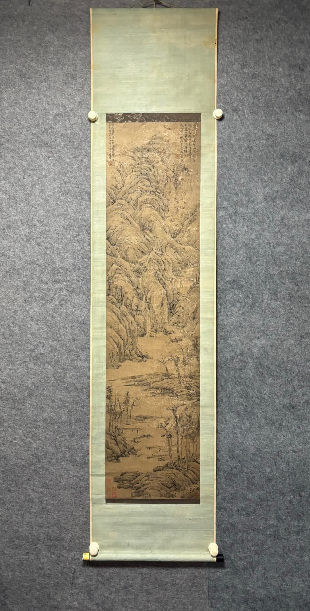 A landscape painting by Ni Zan: Ni Zan's landscape paintings SIZE: Painting Core134x33cm (The Dimensions Of All Batches Are Manually Measured.If You Need More Detailed Information, Please Contact Our Customer Service Before Bidding.