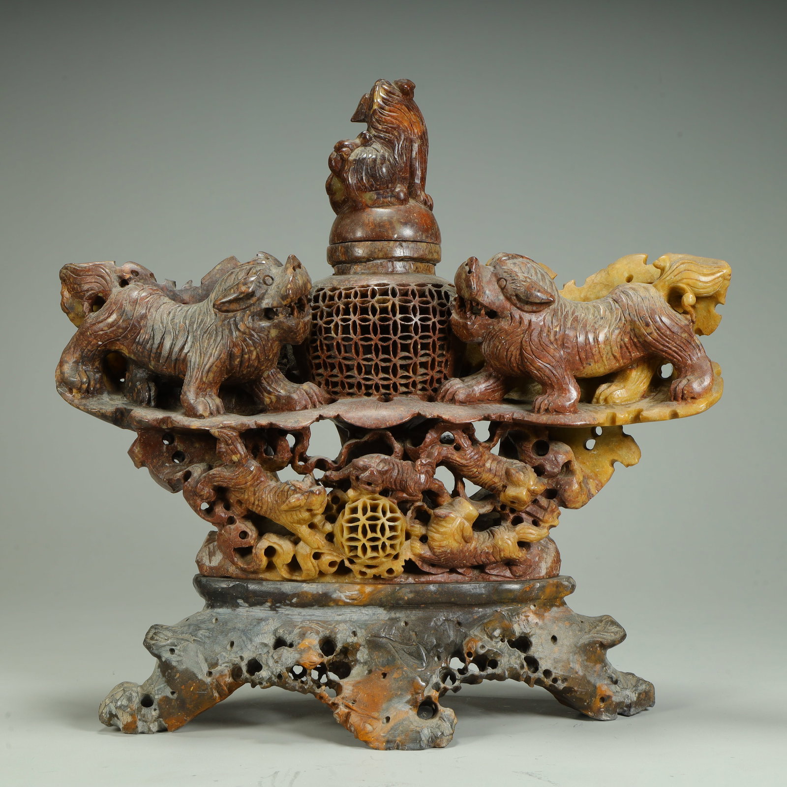 A Qingtian stone carving austriae fragrance ornament (1 of 14)