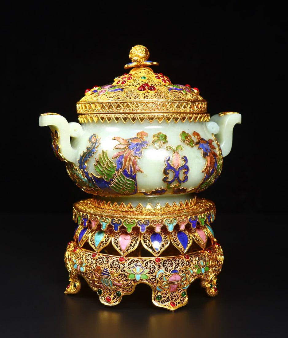 A Qing Dynasty jade cloisonné furnace: Qing Dynasty jade filigree furnace SIZE: L:16cm W:13cm H:21cm W:1220g (The Dimensions Of All Batches Are Manually Measured.If You Need More Detailed Information, Please Contact Our Customer Service Be