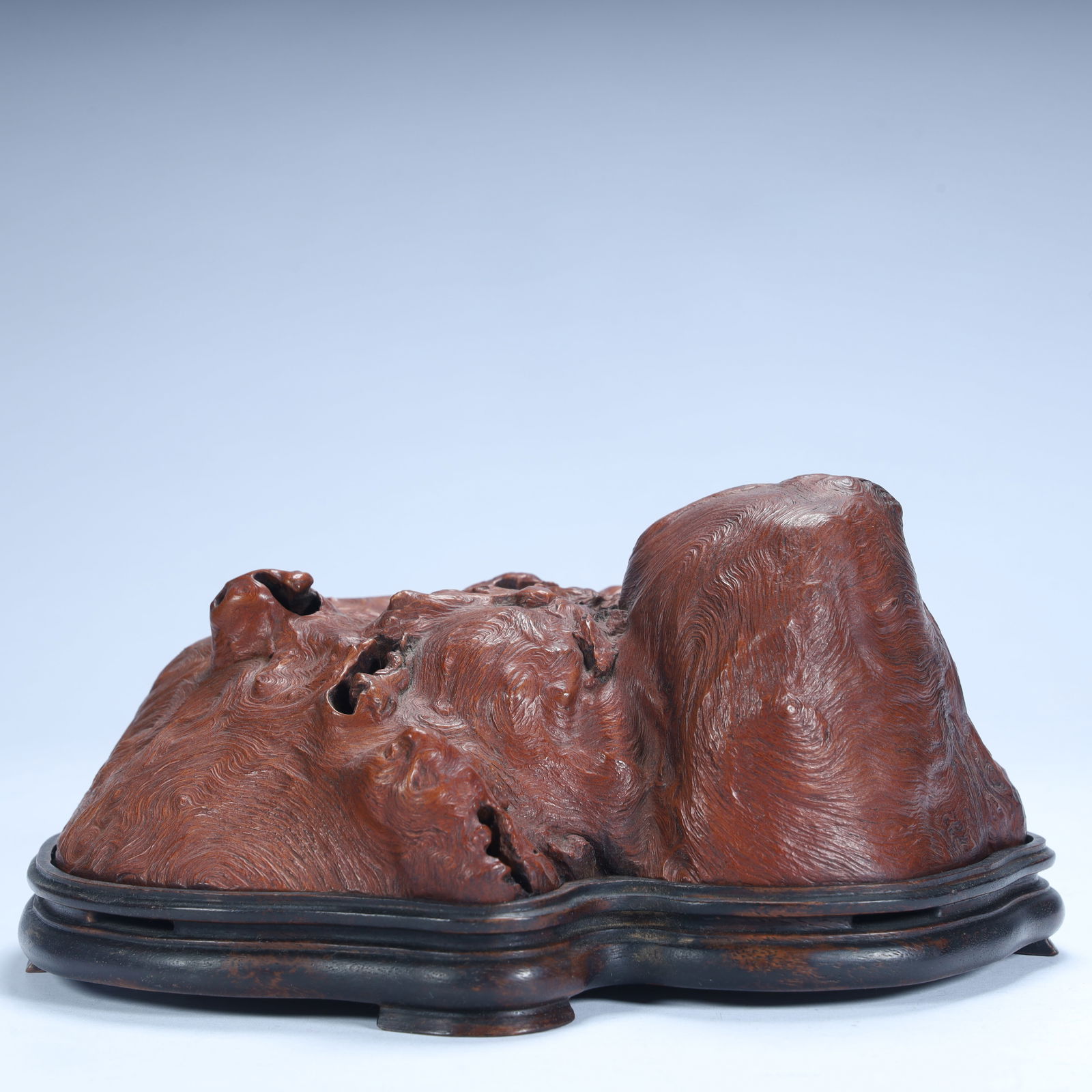 A Qing Dynasty boxwood imitation Taihu Lake stone pendulum: Qing Dynasty boxwood imitates Taihu Lake stone pendulum SIZE: H:7.5cm L:8cm W:14cm W:296g (The Dimensions Of All Batches Are Manually Measured.If You Need More Detailed Information, Please Contact Our