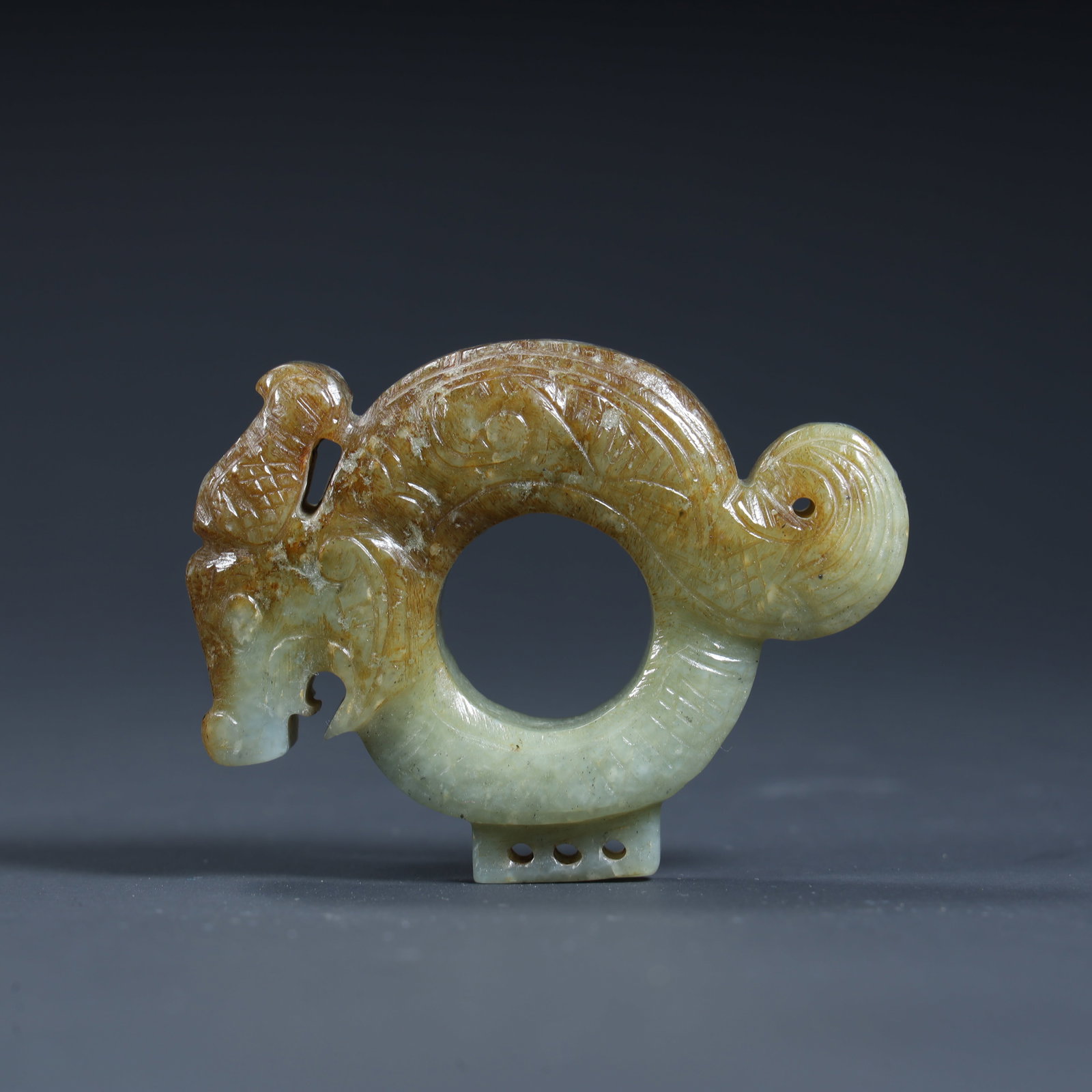 A Qing Dynasty ancient jade dragon and phoenix pattern ring pendant: Qing Dynasty ancient jade dragon and phoenix pattern ring ornament SIZE: H:4.8cm L:6.5cm W:1.4cm W:54.7g (The Dimensions Of All Batches Are Manually Measured.If You Need More Detailed Information, Ple