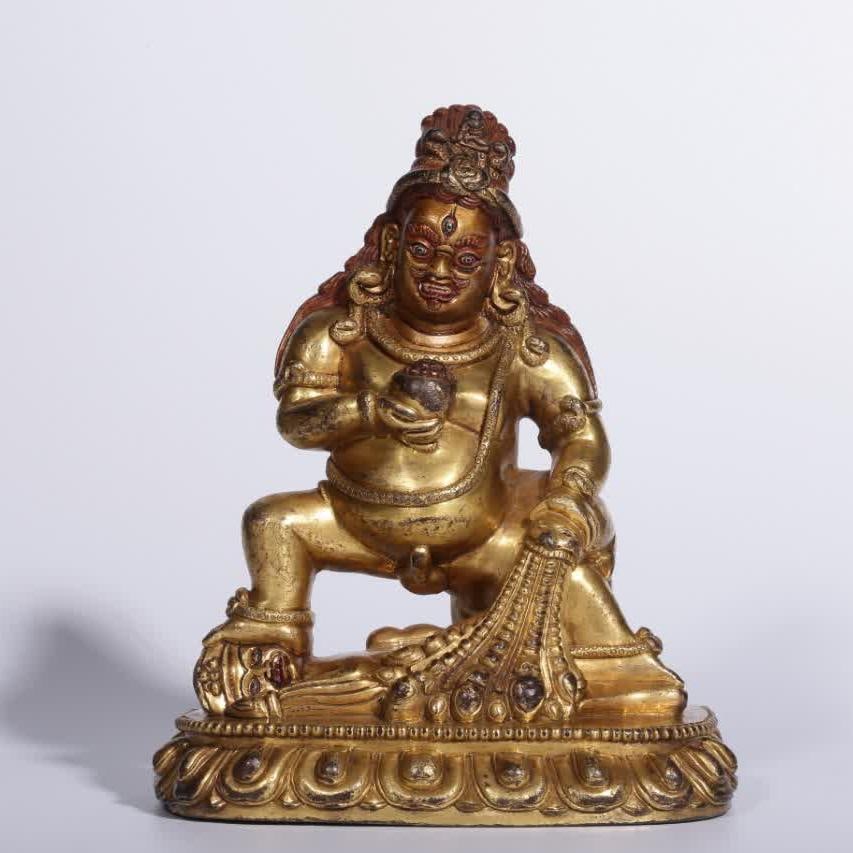 A Qing Dynasty bronze gilt black statue of the God of Wealth: Qing Dynasty bronze gilt black God of Wealth statue SIZE: H:15cm L:12cm W:6cm W:1020g (The Dimensions Of All Batches Are Manually Measured.If You Need More Detailed Information, Please Contact Our Cus