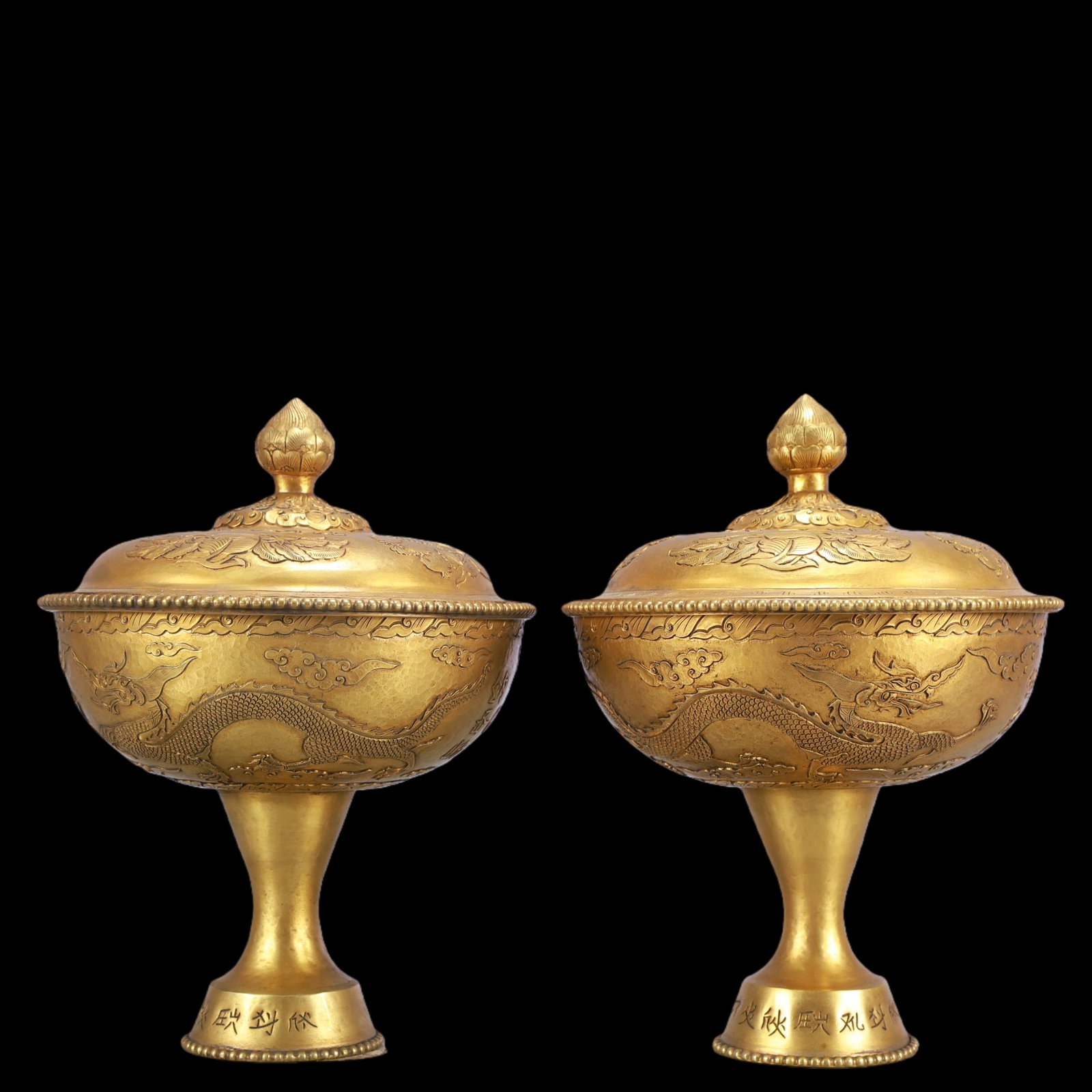 A Exquisite A pair of Gilt Bronze Flower and Fruit Pattern Dragon Pattern Cup (1 of 11)