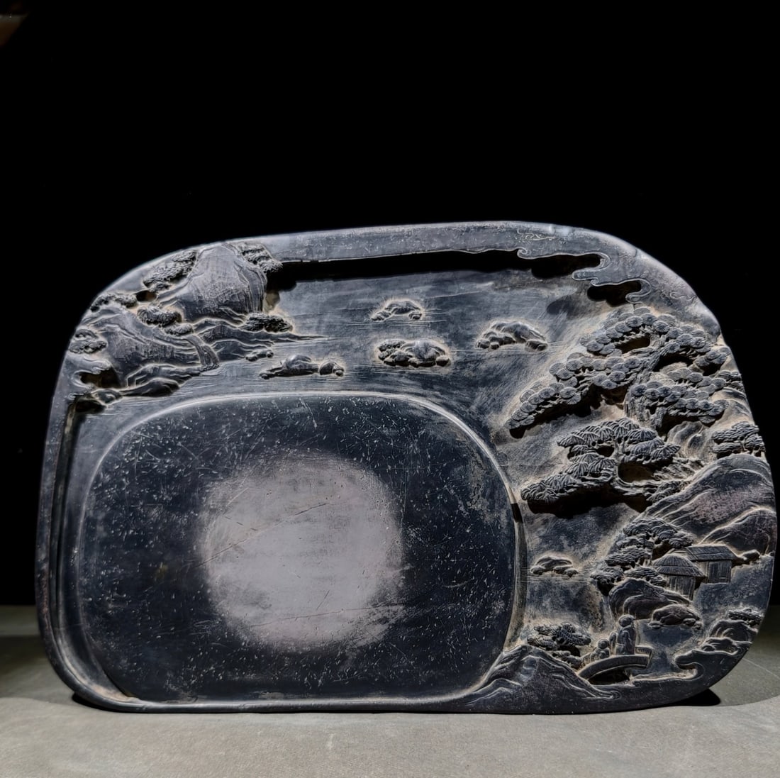 An Exquisite Landscape Pattern with poem Inkstone: An Exquisite Landscape Pattern with poem Inkstone Hu changling Size:36.6cmx24cmx3.5cm (The Dimensions Of All Batches Are Manually Measured.If You Need More Detailed Information, Please Contact Our Cus