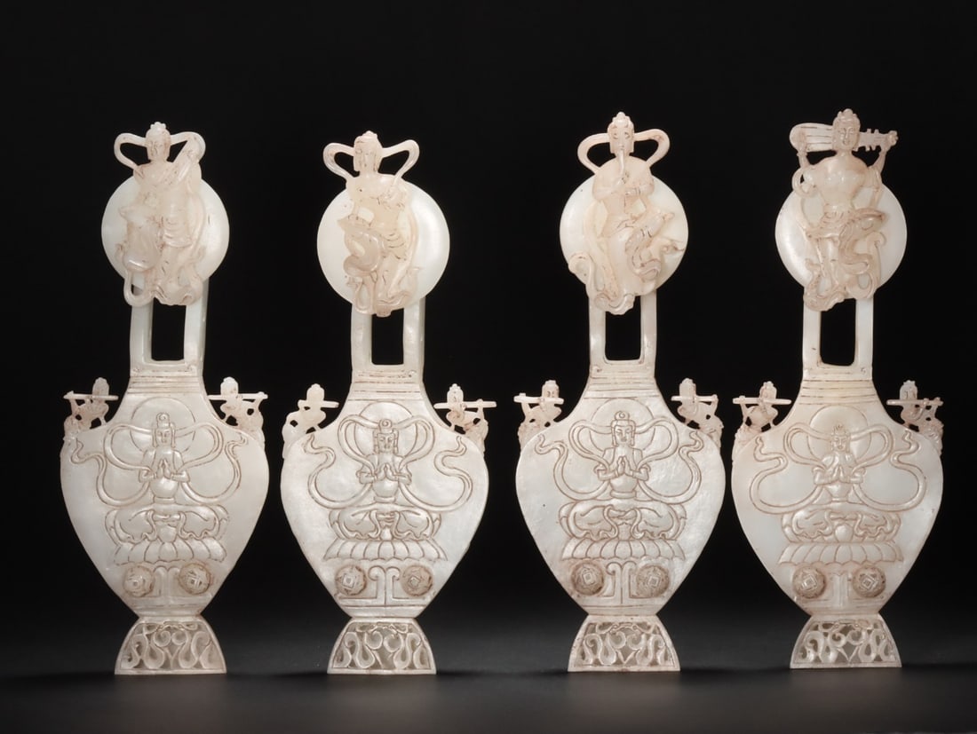 A Set of Fine White Jade Figure Pattern Double-Ears Vase: A Set of Fine White Jade Figure Pattern Double-Ears Vase Qing Dynasty, China Size:7.3cmx3.9cmx19.3cm Weight:1180g (The Dimensions Of All Batches Are Manually Measured.If You Need More Detailed Informa