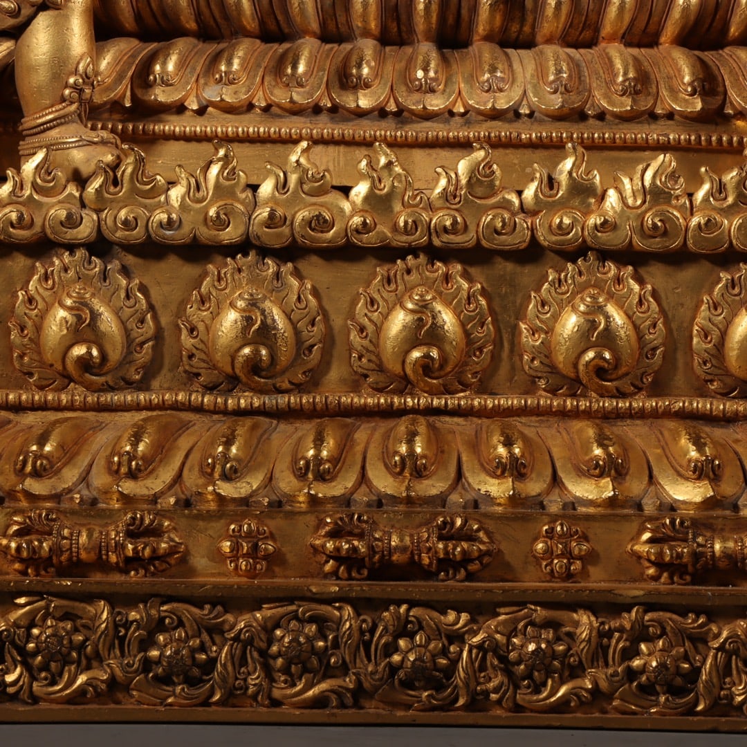 An Exquisite Gilt Bronze Buddha Statue - 5