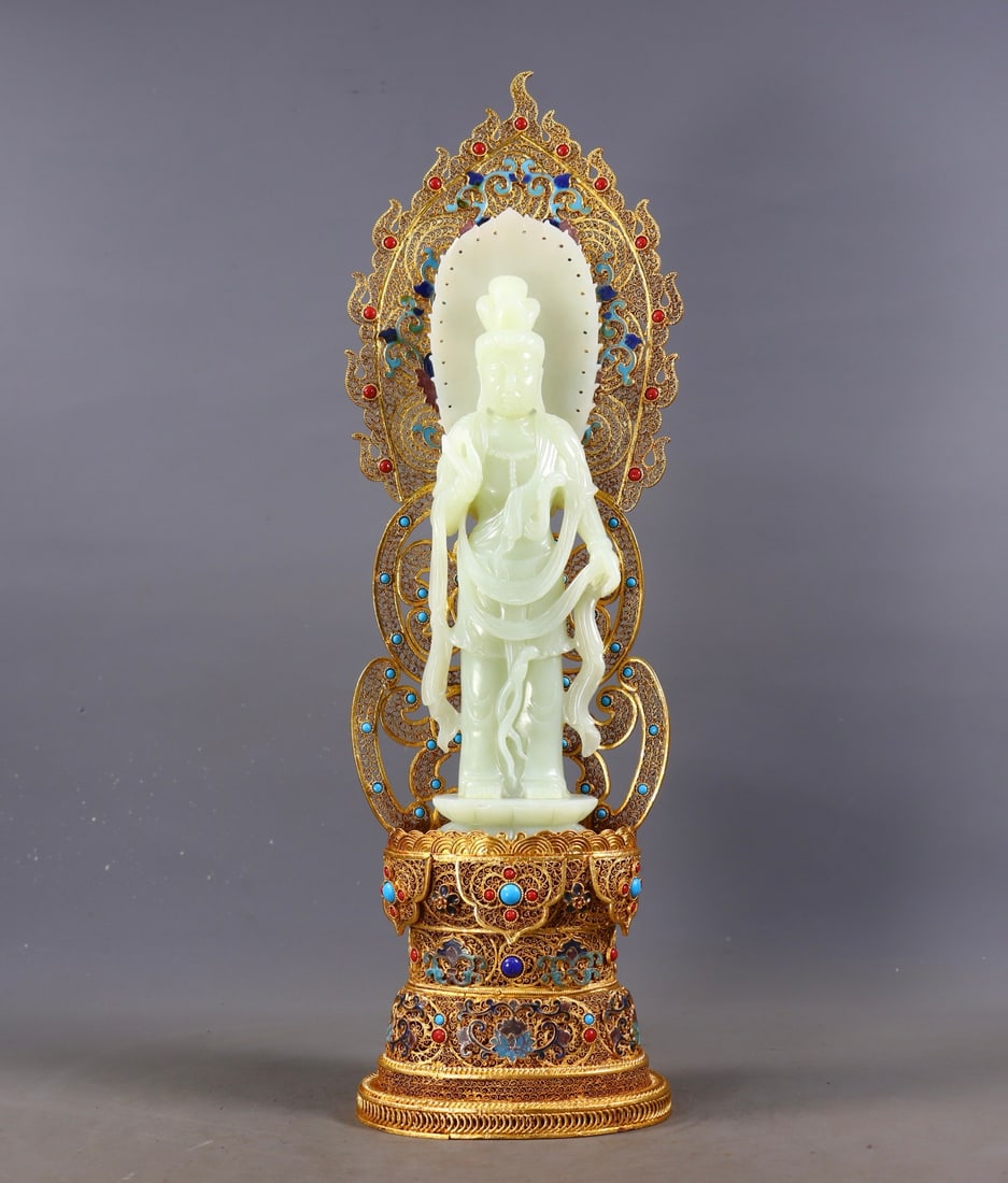 An Exquisite Gilt Bronze Inlaid White Jade Buddha Statue: An Exquisite Gilt Bronze Inlaid White Jade Buddha Statue Qing Dynasty, China Qianlong Four-character Mark Size:43cmx13cmx8.5cm Weight:1407g (The Dimensions Of All Batches Are Manually Measured.If You