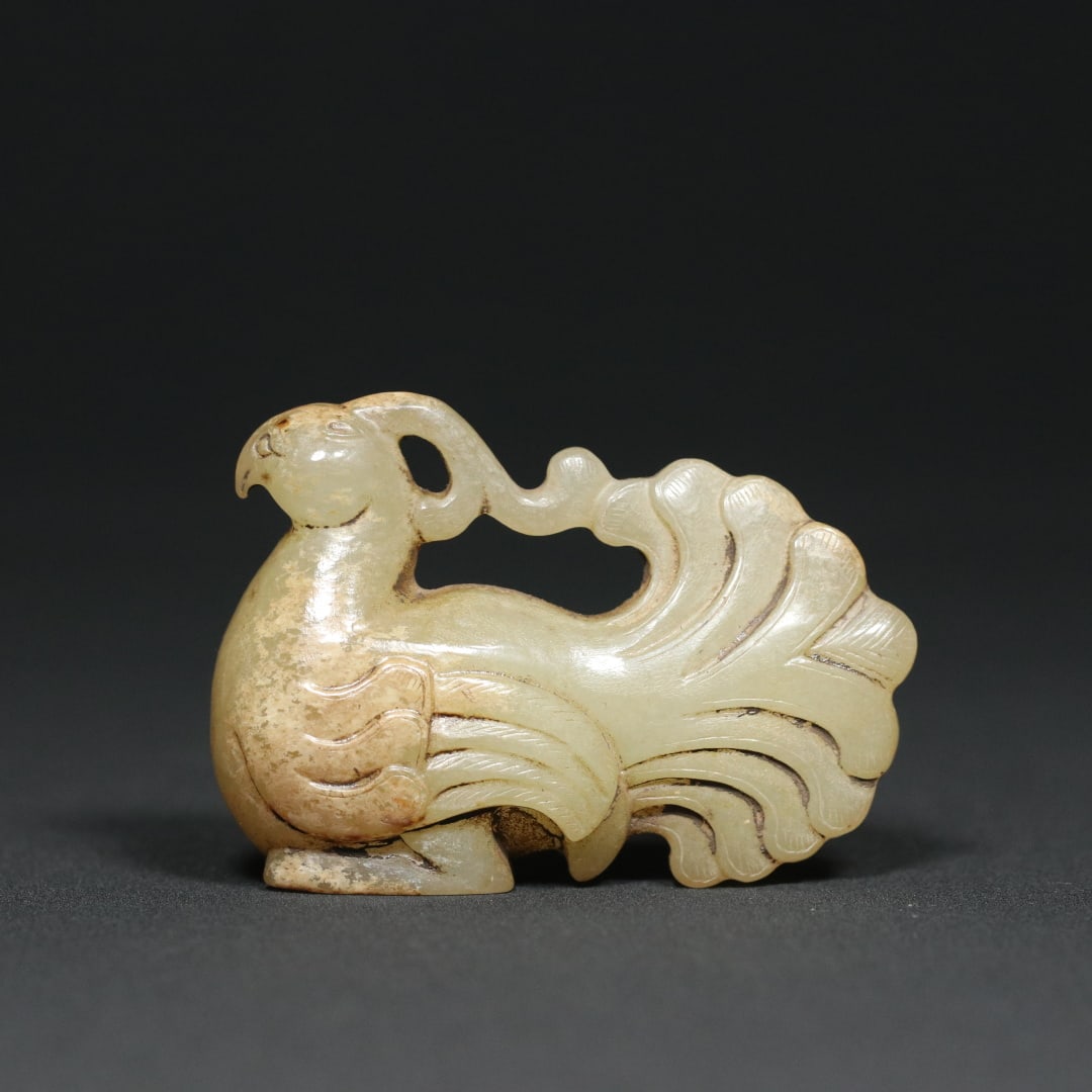 An Exquisite White Jade Phoenix Hand Piece (1 of 9)