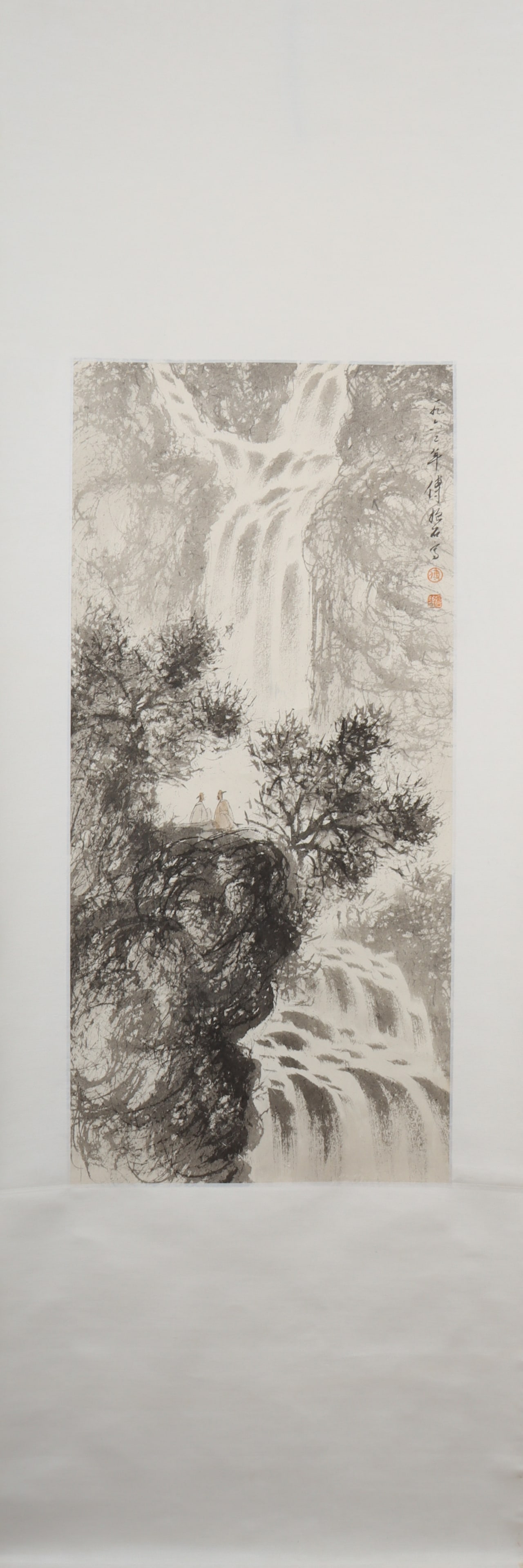 A Chinese Vertical Scroll Ink Painting of Landscape on Paper: A Chinese Vertical Scroll Ink Painting of Landscape on Paper Fu baoshi Size:92cmx42cm (The Dimensions Of All Batches Are Manually Measured.If You Need More Detailed Information, Please Contact Our Cus