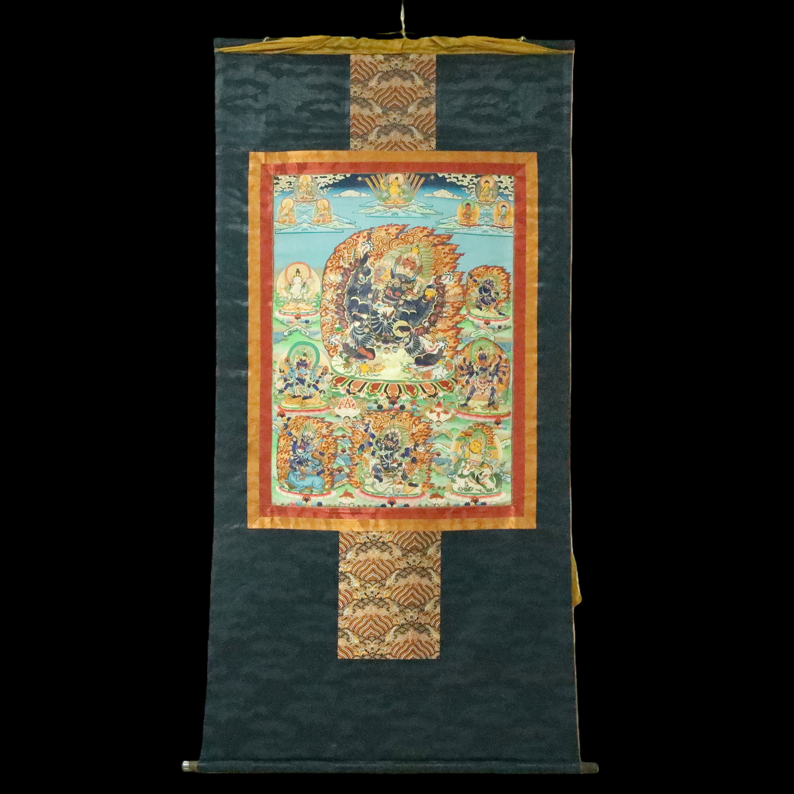 An Exquisite Brocade Painted Color Statue of Yamantaka Tangka: An Exquisite Brocade Painted Color Statue of Yamantaka Tangka Ming Dynasty, China Size:85cmx166cm (The Dimensions Of All Batches Are Manually Measured.If You Need More Detailed Information, Please Con