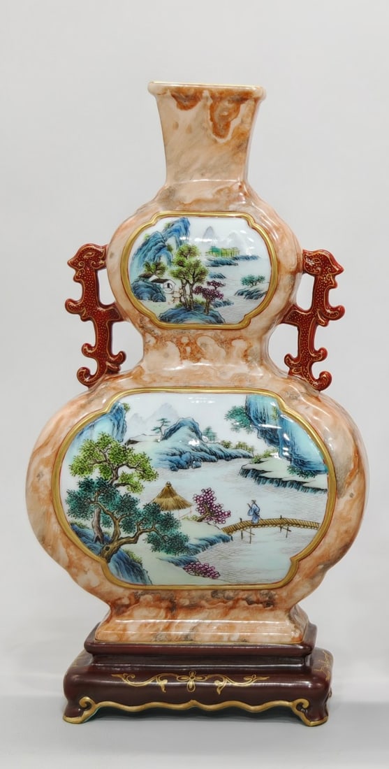 An Exquisite Famille-Rose Imitation Stone Grain Glaze Landscape Pattern Gourd-Shaped Double-Ears (1 of 9)