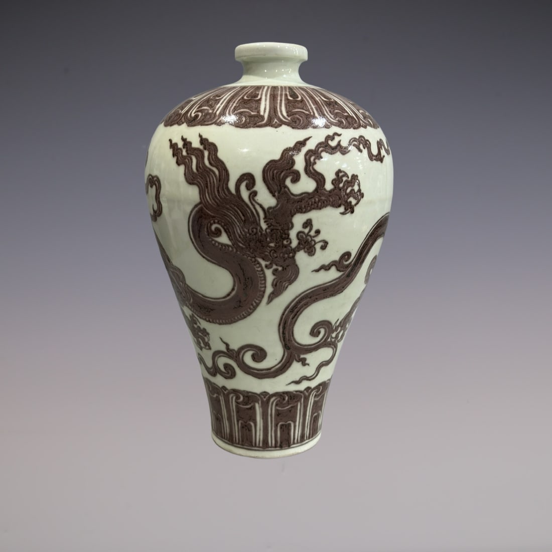 An Exquisite Underglaze-Red Dragon Pattern Vase: An Exquisite Underglaze-Red Dragon Pattern Vase Ming Dynasty, China Size:44.5cm (The Dimensions Of All Batches Are Manually Measured.If You Need More Detailed Information, Please Contact Our Customer