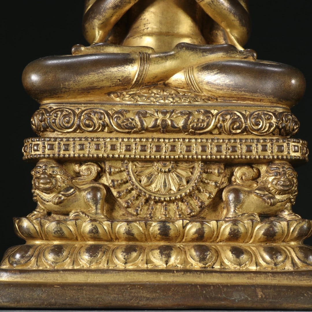 An Exquisite Bronze Gilt Statue of Sakyamuni - 3