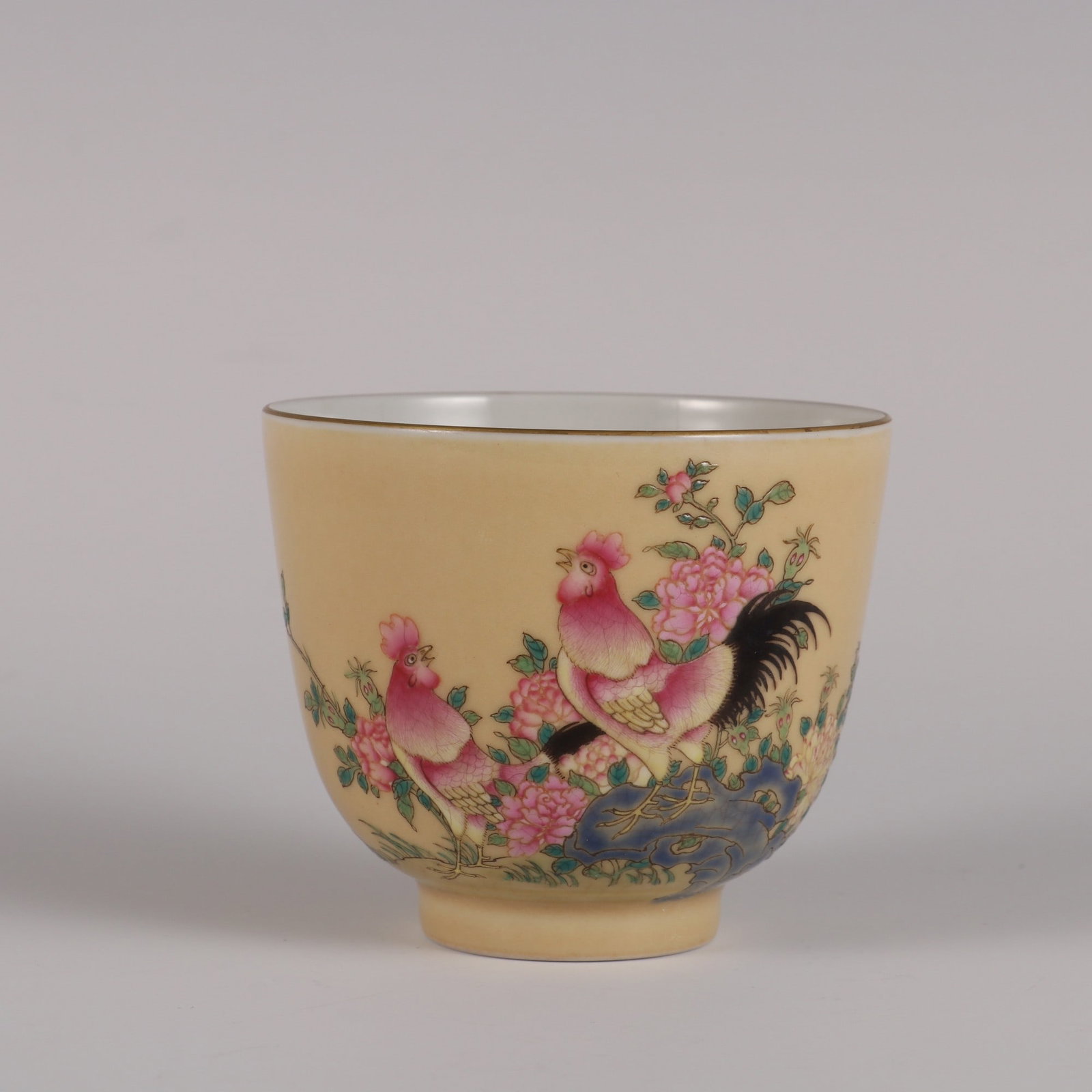 An Exquisite Famille-Rose Yellow Glazed Flower and Bird Pattern with poem Cup: An Exquisite Famille-Rose Yellow Glazed Flower and Bird Pattern with poem Cup Qing Dynasty, China Yongzheng Six-character Mark Size:6.8cmx8cm (The Dimensions Of All Batches Are Manually Measured.If Yo