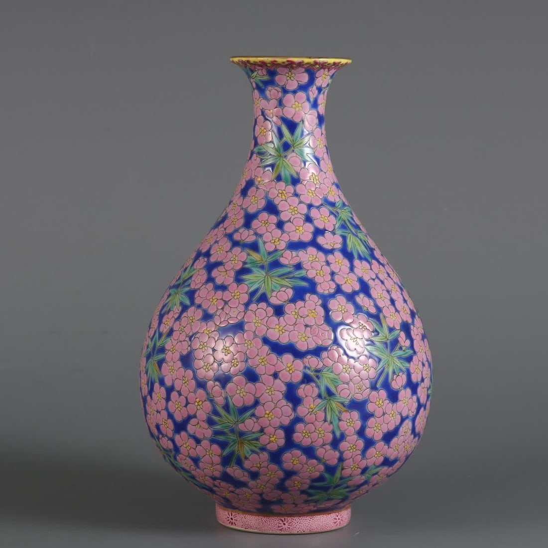 A blue background pastel plum bamboo picture jade pot spring vase made in the Qianlong era of the: Qing Qianlong year blue background pastel plum bamboo picture jade pot spring vase SIZE: H: 17.8cm Belly diameter 10.5cm mouthD: 4.5cm (The Dimensions Of All Batches Are Manually Measured.If You Need 