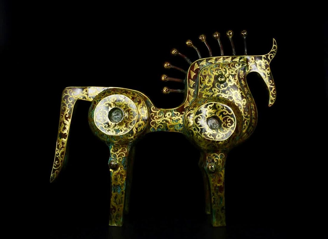 A Warring States bronze golden horse (1 of 9)