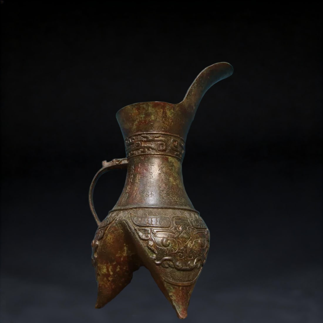 A bronze vessel - 3