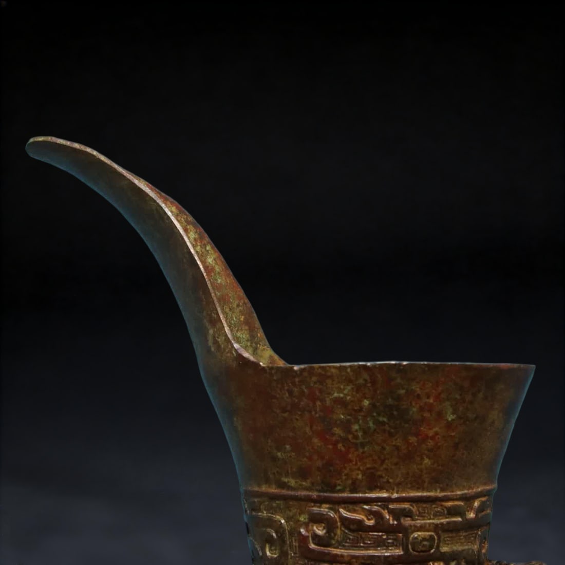 A bronze vessel - 4