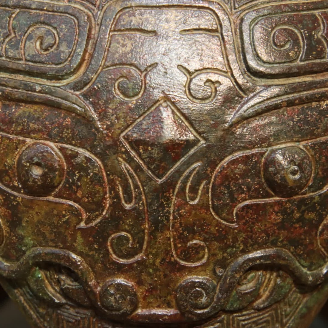 A bronze vessel - 6
