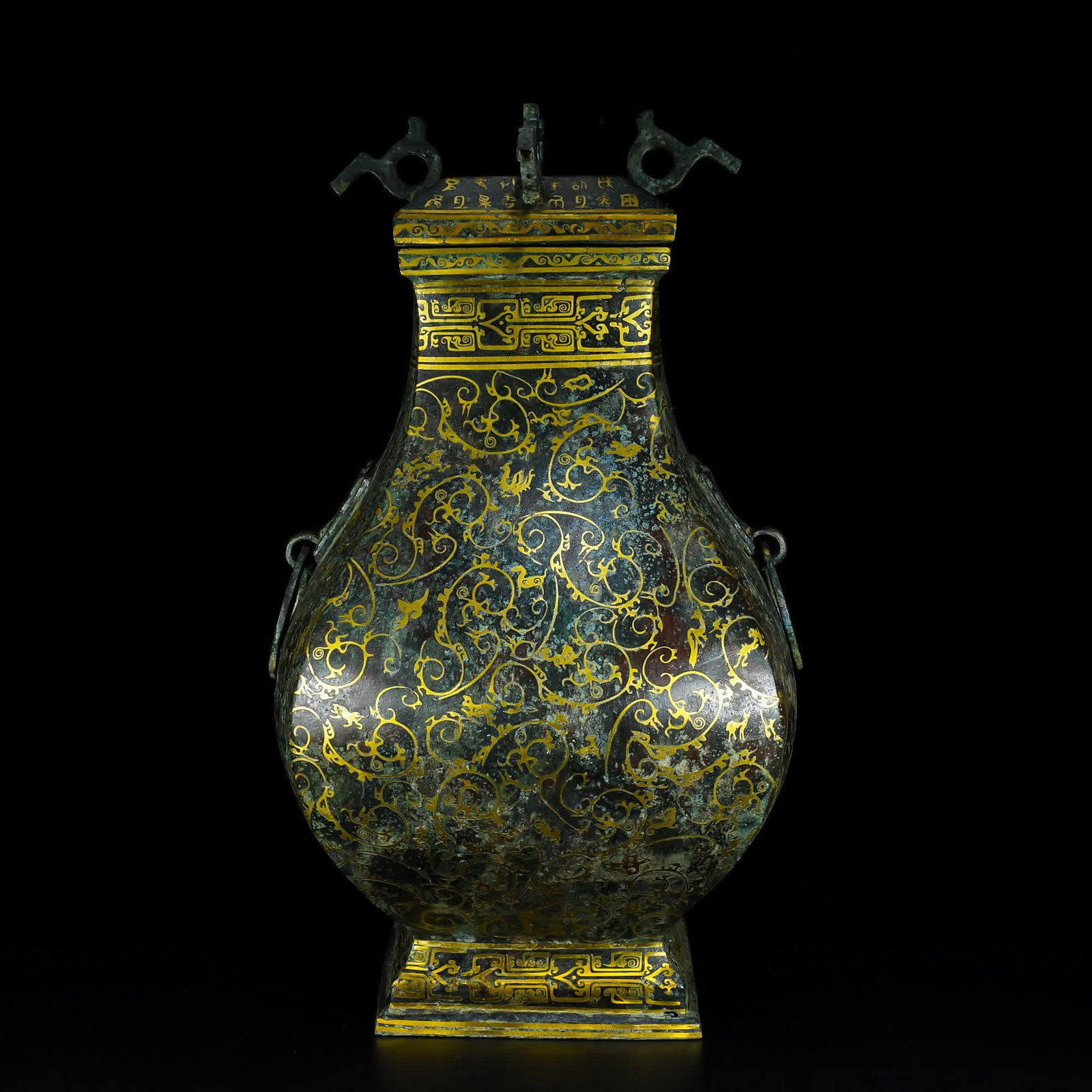 A Warring States bronze Cuojin square vase: Warring States bronze Cuojin square vase SIZE: H:61cm W:37cm W:15.5kg (The Dimensions Of All Batches Are Manually Measured.If You Need More Detailed Information, Please Contact Our Customer Service Be