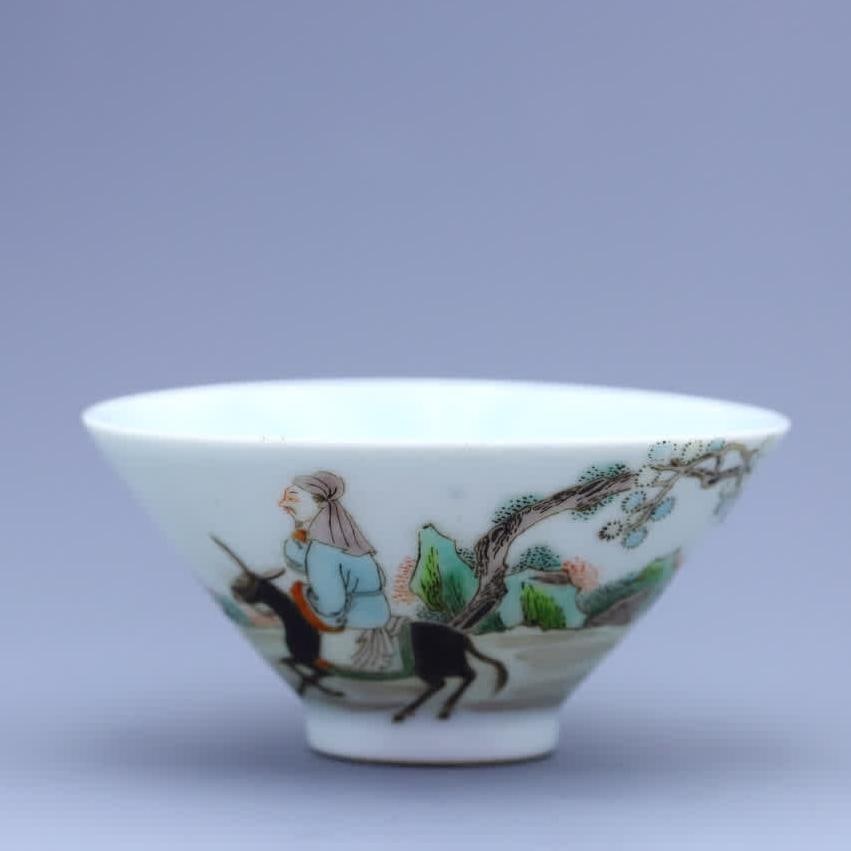 A Qing Dynasty imitation of the colorful character story pattern hat cup: Qing Dynasty imitation Chenghua colorful character story pattern bucket hat cup SIZE: H:3.7xmouthD:7.7cm (The Dimensions Of All Batches Are Manually Measured.If You Need More Detailed Information, Ple