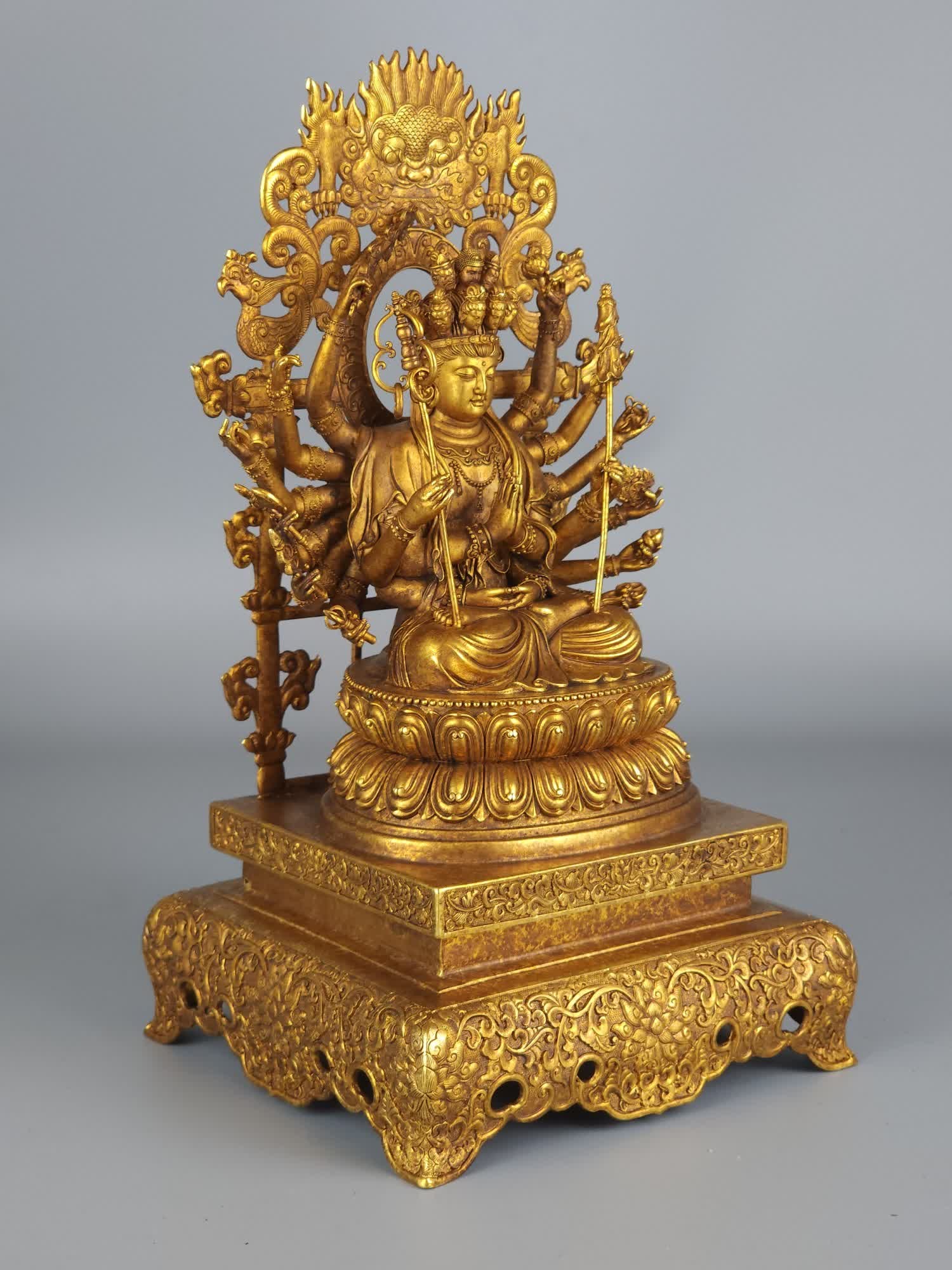 A copper gilt thousand-handed Guanyin from the Qing Dynasty: Qing Dynasty copper gilt thousand-handed Guanyin SIZE: H:29cm W:2251g (The Dimensions Of All Batches Are Manually Measured.If You Need More Detailed Information, Please Contact Our Customer Service Be