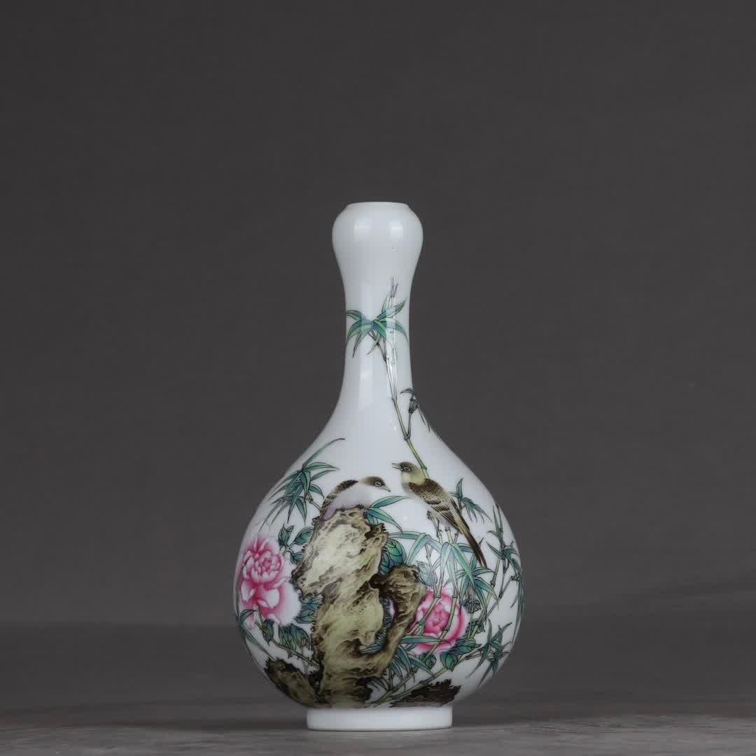 A garlic bottle with Qing Qianlong enamel colorful flowers and birds inscribed with poems (1 of 9)