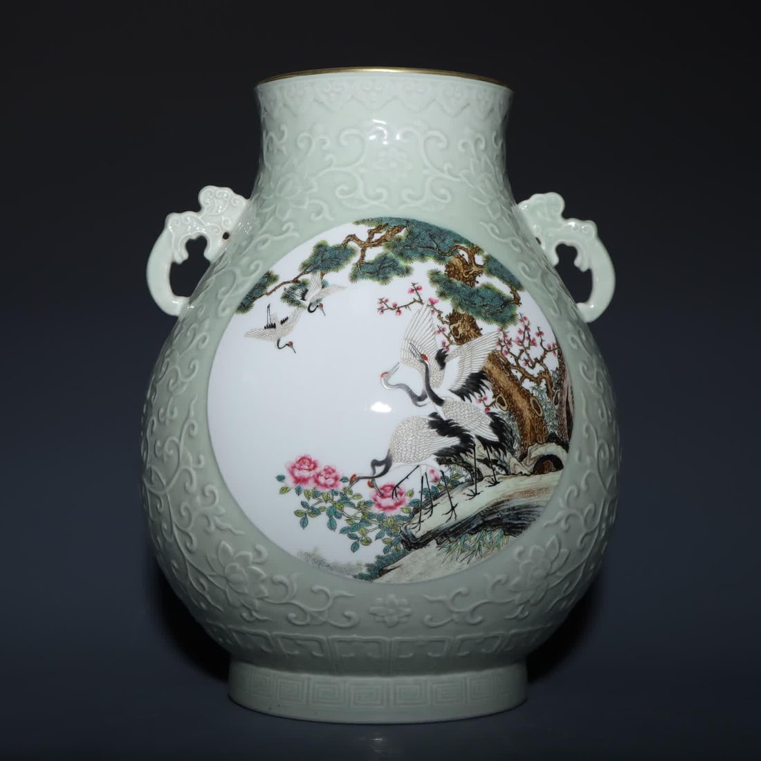 A Qing Qianlong bean celadon double-sided window pastel crane pattern amphorae (1 of 9)