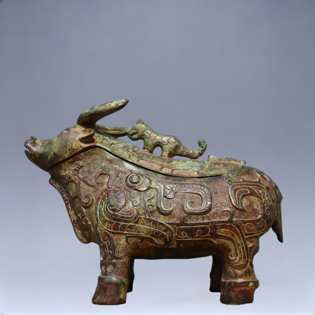 A bronze cup - 3