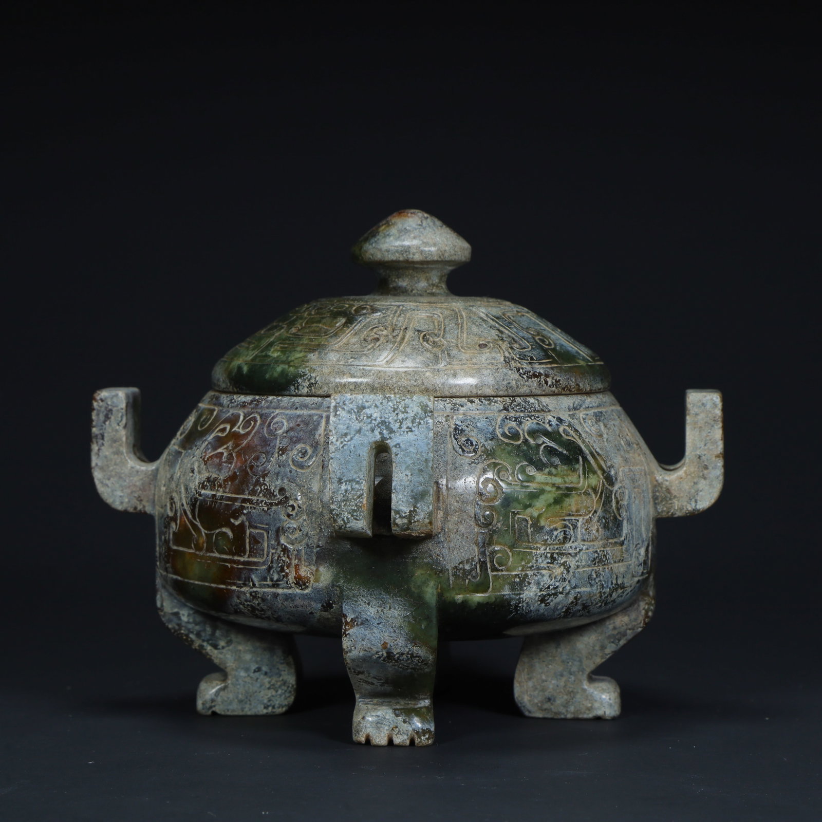 An ancient jade cover furnace in the style of the Warring Han Dynasty (1 of 10)