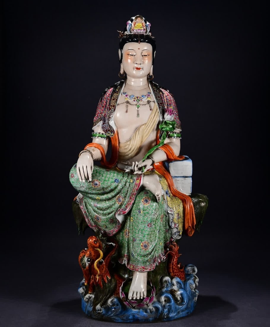 A high-quality pastel Buddha statue made by Zeng Longsheng (1 of 15)