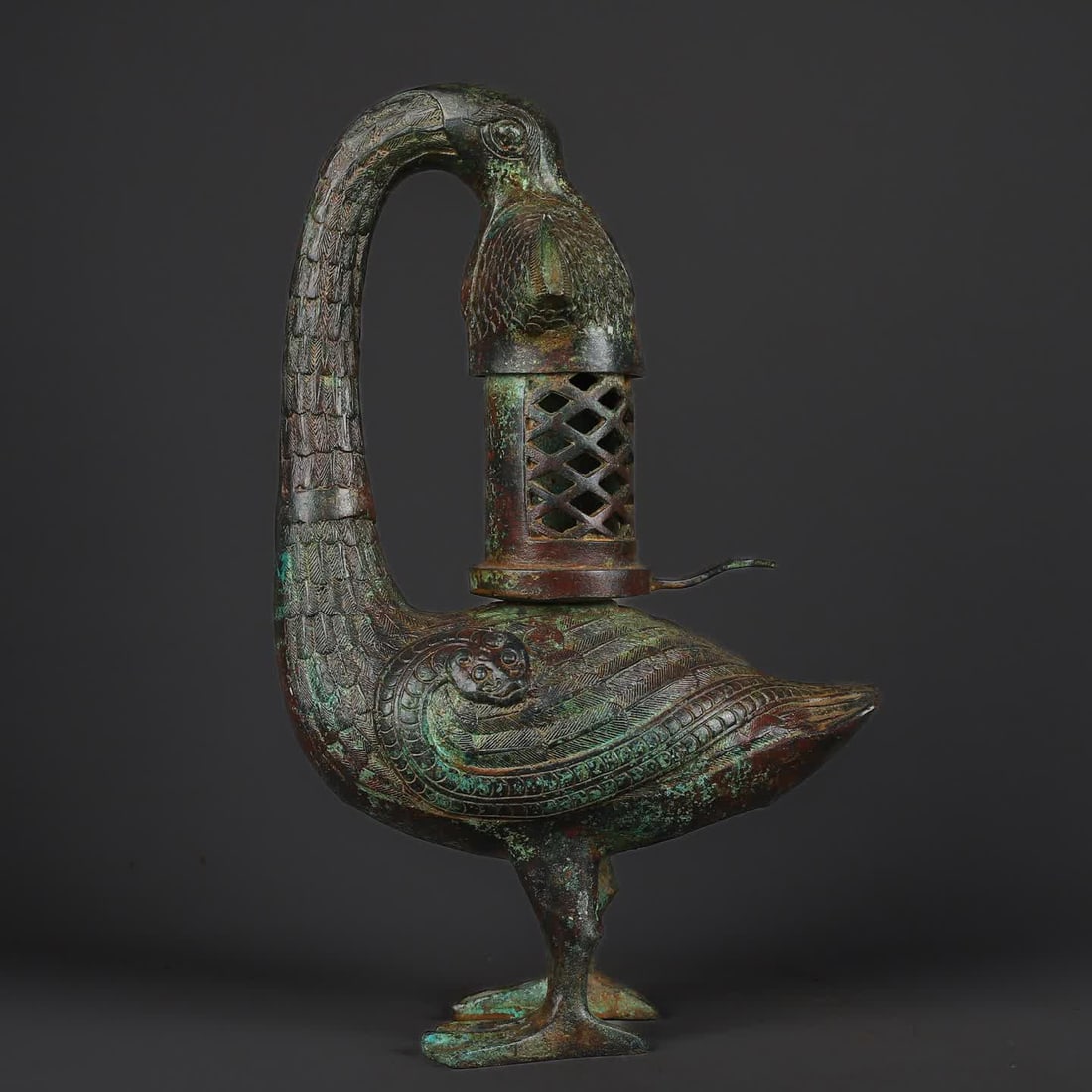 A bronze swallow fish lamp from the Han Dynasty (1 of 9)