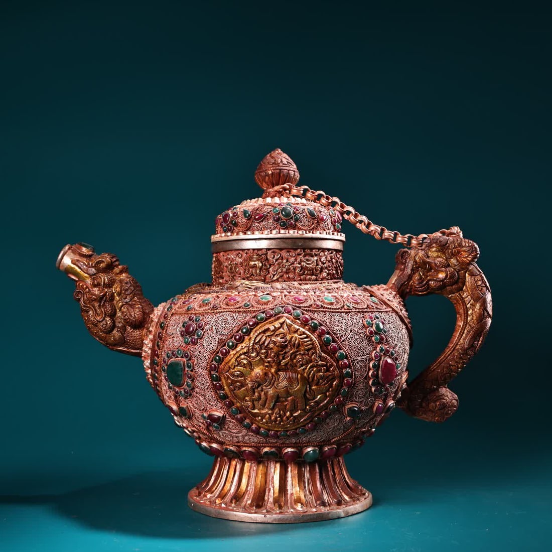 A large teapot with Qing Dynasty filigree inlaid with gemstones gilt and gilt dragon handle (1 of 13)