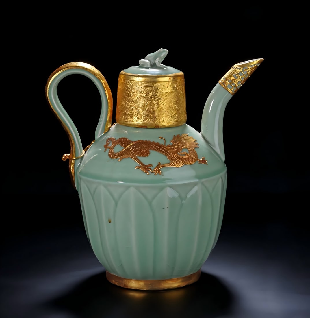 A Song Dynasty celadon gold-inlaid dragon pattern wine jug: Song Dynasty celadon inlaid with gold dragon pattern wine pot SIZE: H:26.5cm (The Dimensions Of All Batches Are Manually Measured.If You Need More Detailed Information, Please Contact Our Customer Ser