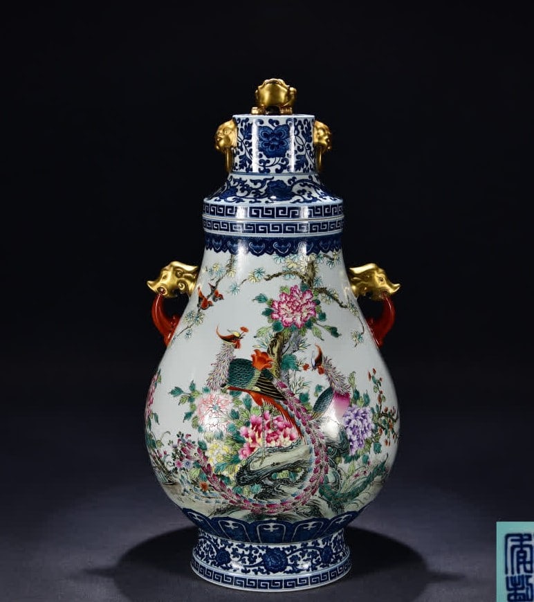 A Qing Dynasty Qianlong blue powder phoenix floral pattern gilt vase: Qing Dynasty Qianlong blue powder phoenix floral pattern gilt vase SIZE: H:57cm W:32cm (The Dimensions Of All Batches Are Manually Measured.If You Need More Detailed Information, Please Contact Our Cu