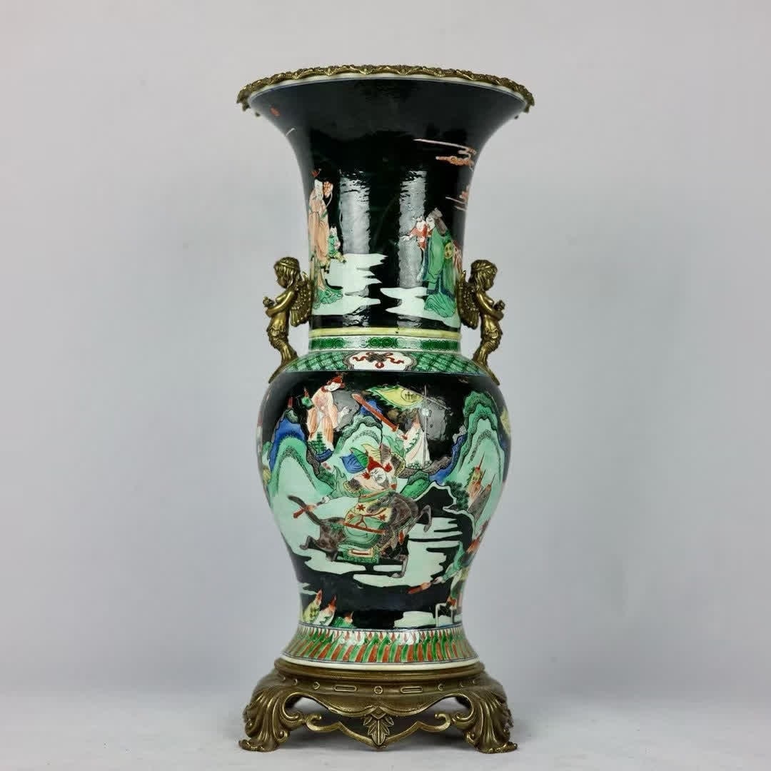 A Qing Dynasty ink plain three-color character story pattern inlaid with bronze angel amphorae: Qing Dynasty ink color color character story pattern inlaid with bronze angel amphorae SIZE: H: 50cm MouthD: 23.5cm D: 19cm Bottom diameter 21cm (The Dimensions Of All Batches Are Manually Measured.If