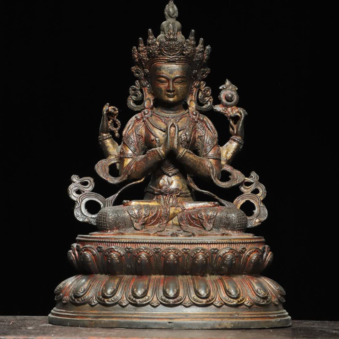 A Qing Dynasty copper clay gold four-armed Guanyin statue: Qing Dynasty copper clay gold four-armed Guanyin statue SIZE: H:22cm W:16cm T:11cm W:0.95kg (The Dimensions Of All Batches Are Manually Measured.If You Need More Detailed Information, Please Contact O