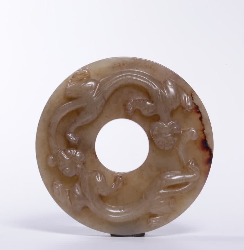 A piece of Song Yuan Hetian jade seed material with Qin Chi Long Wall (1 of 9)