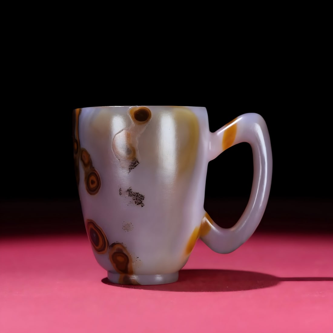 A piece of Qing Dynasty agate cup (1 of 9)