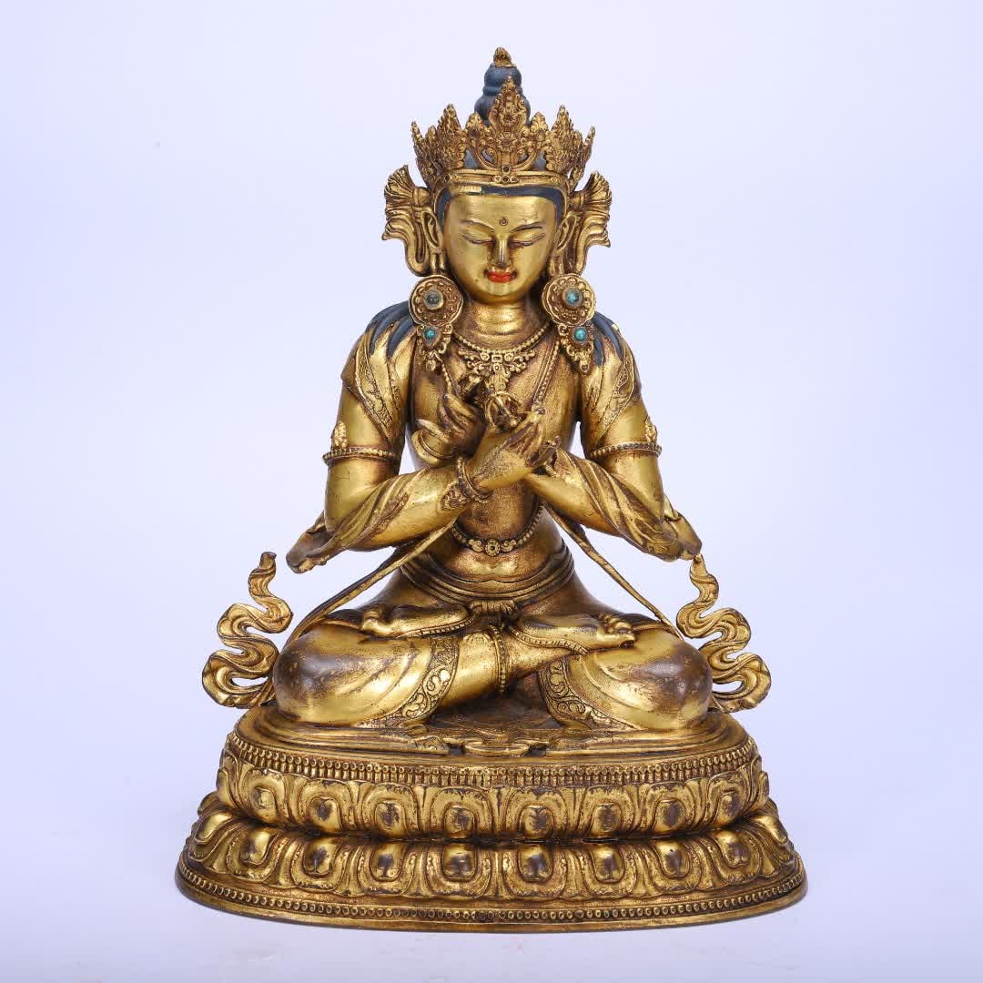 A bronze gilt Buddha statue of the Qing Dynasty: Qing Dynasty copper gilt Buddha statue SIZE: L:18cm W:12cm H:24cm W:1720g (The Dimensions Of All Batches Are Manually Measured.If You Need More Detailed Information, Please Contact Our Customer Servic