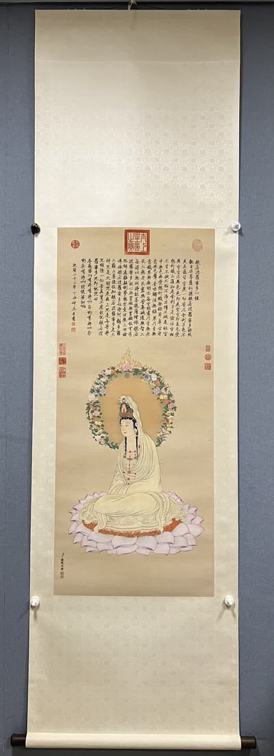 A picture of Ding Yunpeng's Bodhisattva (1 of 8)