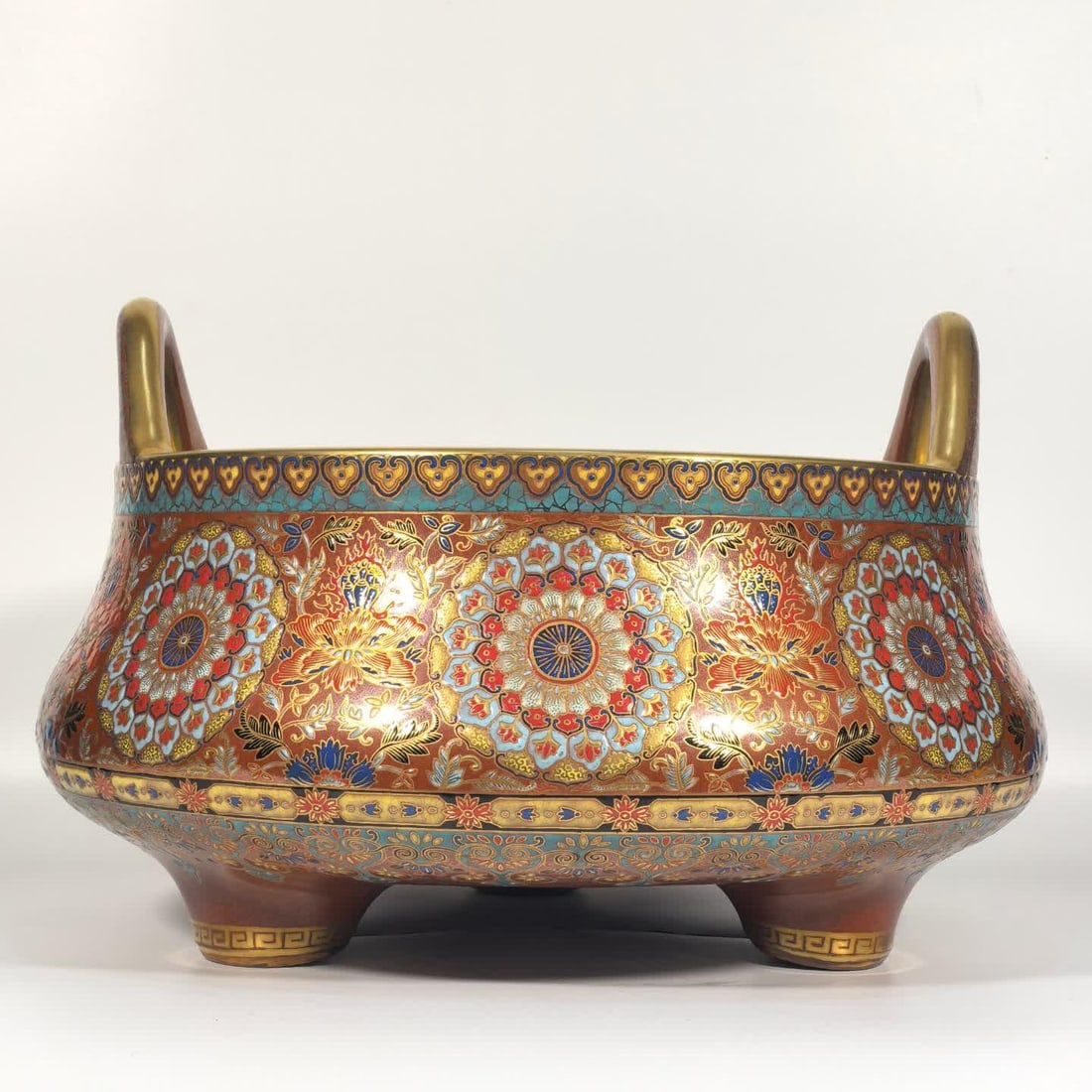A Qing Dynasty Qianlong enamel color rust red gold-painted flower eight treasure incense burner: Qing Dynasty Qianlong enamel color rust red gold-painted flower eight treasure incense burner SIZE: H: 23cm MouthD: 30cm Belly diameter 34cm (The Dimensions Of All Batches Are Manually Measured.If You
