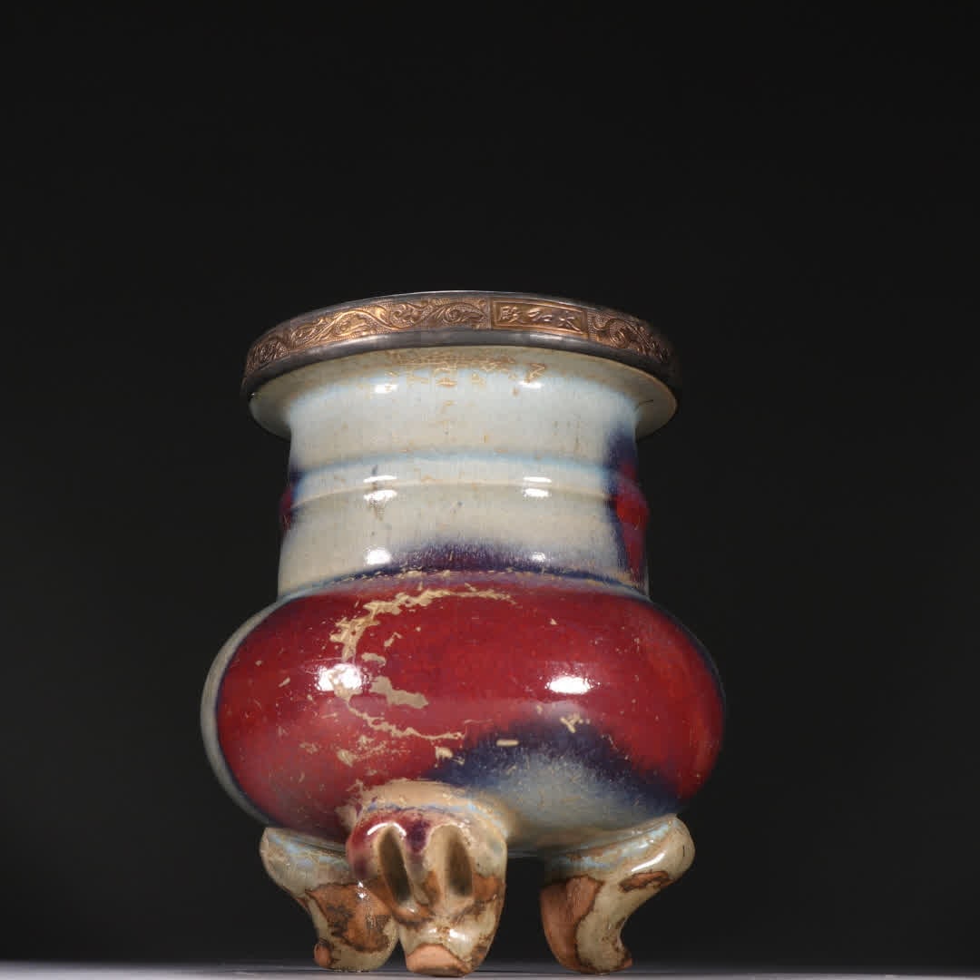 A three-legged incense burner in Song Jun kiln: Song Jun kiln three-legged incense burner SIZE: H:16.4cm W:13.5cm (The Dimensions Of All Batches Are Manually Measured.If You Need More Detailed Information, Please Contact Our Customer Service Before