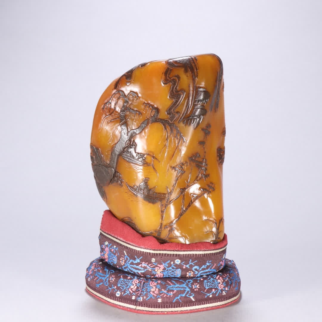 A Qing Dynasty Tian Huangshi crow skin landscape figure ornament: Qing Dynasty Tian Huangshi crow skin landscape figure ornament SIZE: W:13.5x9.3cm W:909.8g (The Dimensions Of All Batches Are Manually Measured.If You Need More Detailed Information, Please Contact Ou