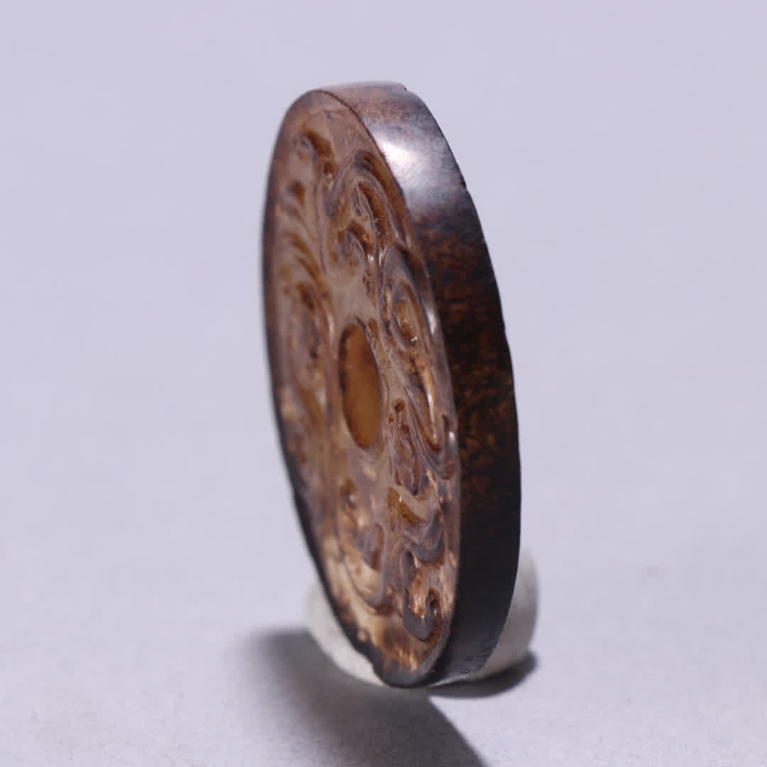 An ancient jade dragon pattern - 4